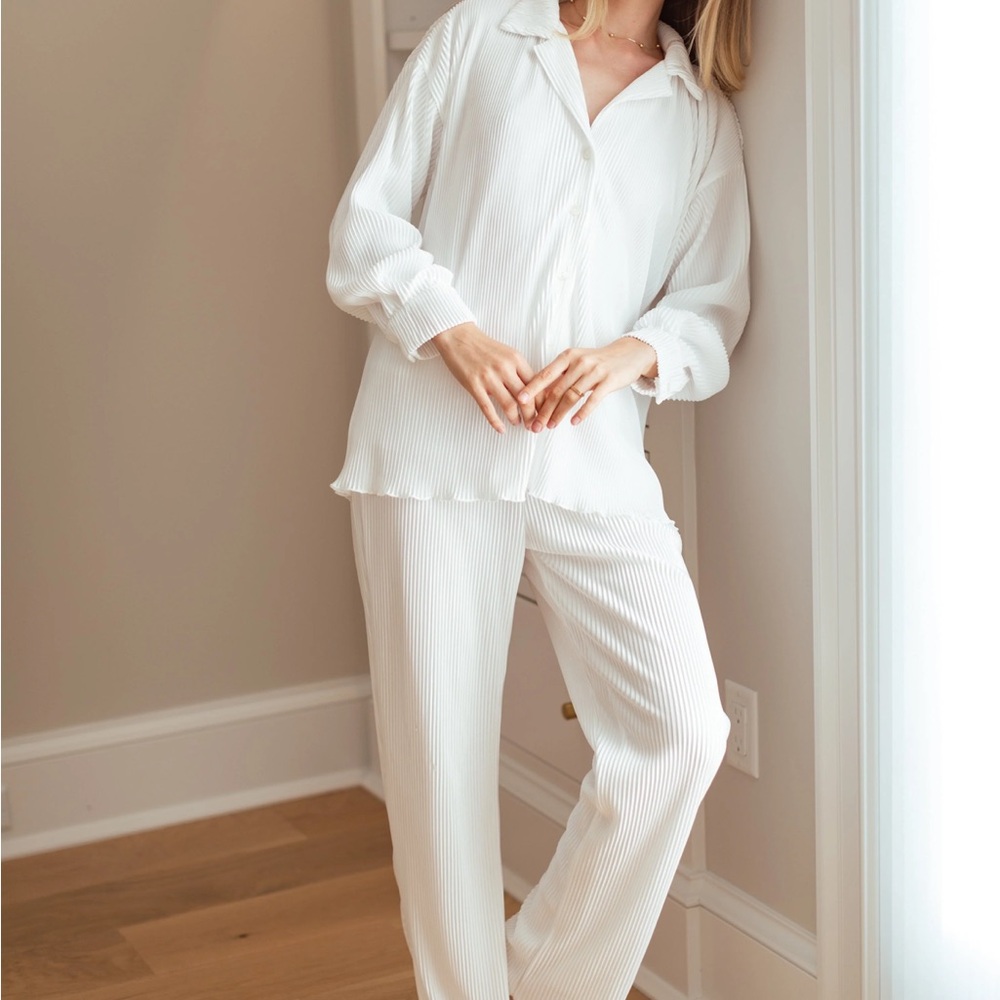 Waverly White Pajama Set Intimates Sleepwear